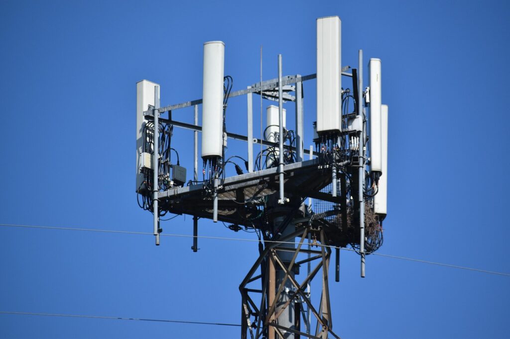 5G Network Expansion- Infrastructure Development and Consumer Benefits - 5G Network Expansion: Infrastructure Development and Consumer Benefits | SmartTech News